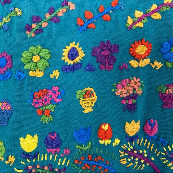Vintage Artesania Embroidered Shirt Top Womens Size XL Turquoise Handmade Tshirt - Picture 5 of 7